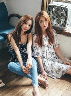 迷人姐妹花时尚养眼图片