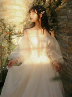 唯美养眼的梦幻少女白色婚纱个人写真