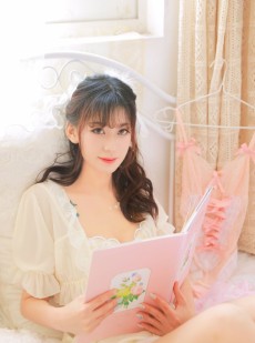 细腰小美女干净无害清纯妹子图