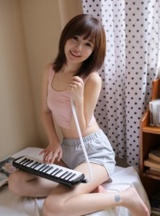 文艺少女细腰盈盈一握私人照片