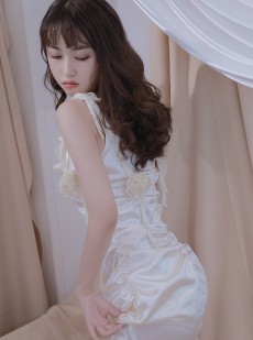 性感佳人身材凹凸有致美女辣图