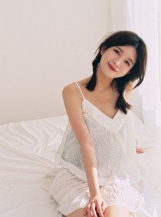 元气少女活力满满俏皮可爱图片