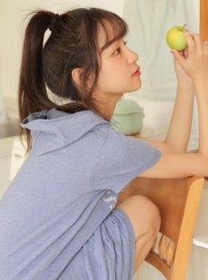 俏皮少女性格古灵精怪可爱图片