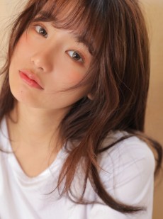邻家小妹杏眸含水娇媚女生图片