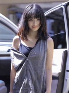 天生尤物令人心动的街拍图片