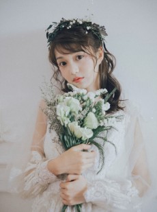 元气少女蕾丝纱裙白嫩肌肤美图