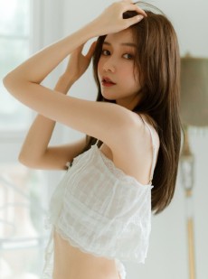 蛇腰美女身材火辣迷人写真