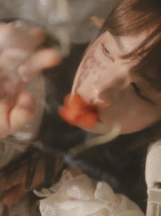 温婉佳人侧脸完美精致写真