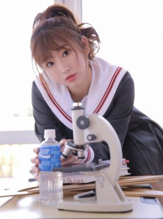 马尾辫美女学生妹水手制服写真
