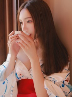 性感长发丰满美胸和服美女优雅私房写真图集