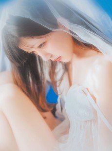 蕾丝美眉极品透视婚纱唯美梦幻图片