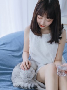 小姐姐肤白貌美小清新美女写真