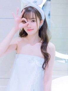 浴巾美女白嫩肌肤吹弹可破美图