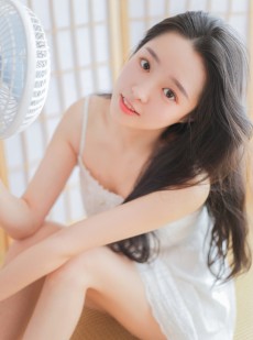 温柔小美人清纯唯美图片