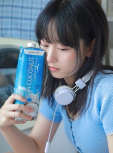 细腰小美人顾盼生姿唯美艺术照