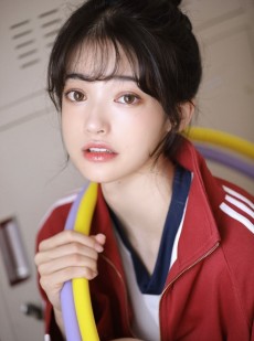 运动服美少女青春活力居家写真