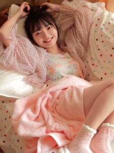 粉嫩萝莉甜美可爱写真